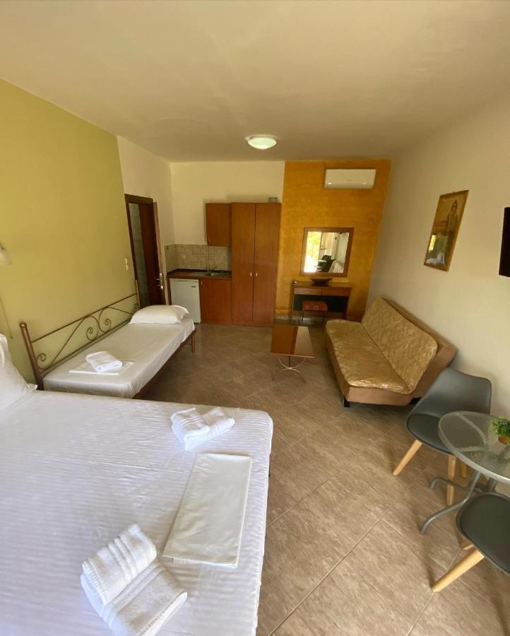 Guesthouse Anestis Ángistron Екстериор снимка